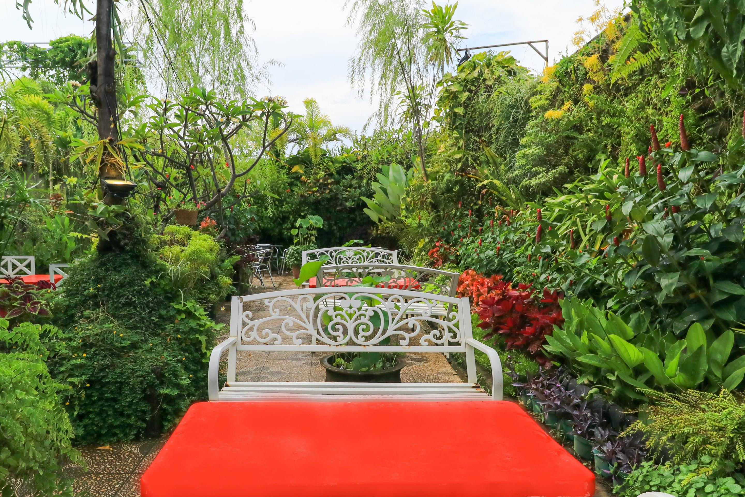 נקסר Labuana Homestay & Cafe Garden מראה חיצוני תמונה